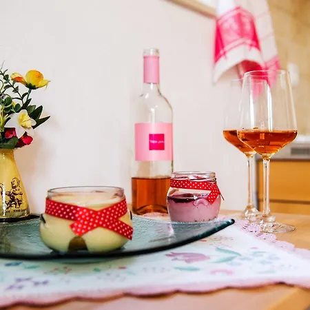 Palloma Couette-café 3*